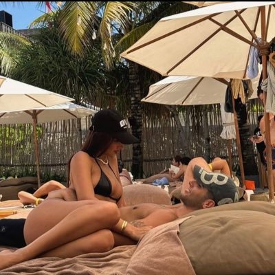 liaakben's profile picture. 