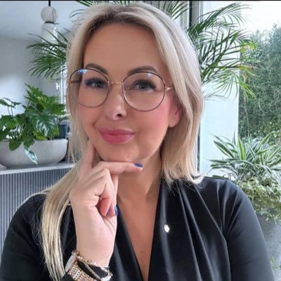 Charlotte34w's profile picture. GOD FIRST🙏 LIFESTYLE ✈️ TRAVELLER✈️ ENTREPRENEUR 📈 God bless America We are a nation founded under God, Let's keep it that w #TRUMP2024 In God we trust.