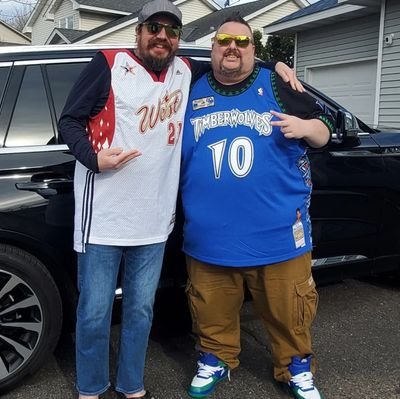 JRoadsreal's profile picture. 🏆 2006 Time Person of the Year 🏆
😴 Record holder for most days slept straight (28) in my family 😴
🌲🌌⚽ Co-Owner of @MNAuroraFC ⚽🌌🌲