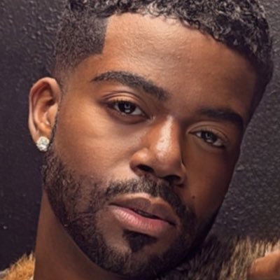 FrankieBleau's profile picture. ask lil Wayne who the five star bitch is? connect@frankiebleau.com