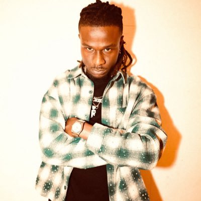 iamflowizzy's profile picture. 🎙️AfroFusion Artist |🇯🇲🇳🇬| MUFC 🔴| 📩: flowizzy001@gmail.com