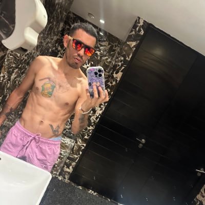elchacalpajero's profile picture. soy el chacal de tus sueños mas perversos solo falta que mires 🤤🫵🏽😈🫨🤒🚫🔞💦 #420live #chacal #pajero @labichubby https://t.co/URRJIozrVY