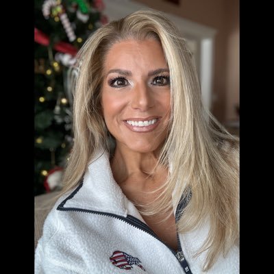 Coffeewhore2's profile picture. Crazy  passionate about the Bills every moment . Nutrition nut. 🏈💙❤️ #billsmafia 🦬 No DMs