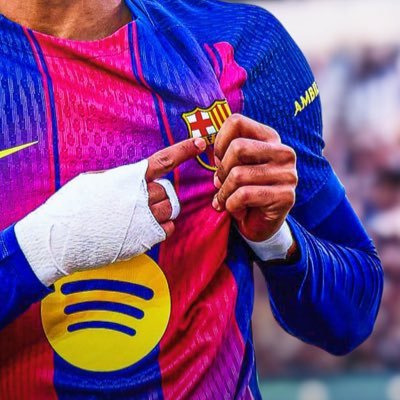 p8ly10's profile picture. 💙❤️