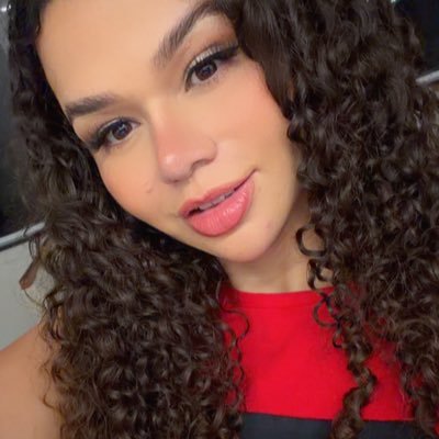 bellamelo21's profile picture. 