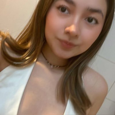 ssoofffiiiii's profile picture. salchipapa y chela doble pivote, y mayo casera en banda uwu