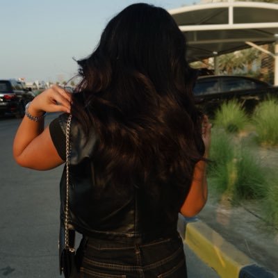 afrruw's profile picture. 