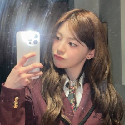 seeunbear's profile picture. she/her, 30 — my main focus is stayc, but i also appreciate other groups.