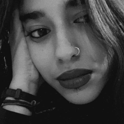 amaradevrim_'s profile picture. dağların ardındasın,kavganın ortasında’