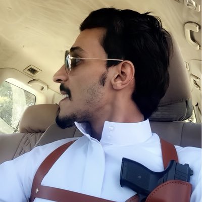 ra3d_alrashed's profile picture. يُسِرُّ حَسْواً في ارتِغَاء.