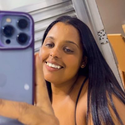 BrunaaLimaP's profile picture. 