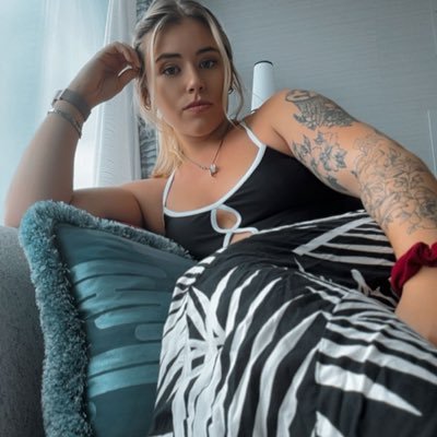 GoodessAurora's profile picture. Expensive taste and no time for entertaining, don’t think TRIBUTE $60💸💸💸 $GoddessAurora0000     Throne@goddess_aurora_000
