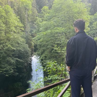 AkinakinQ's profile picture. 