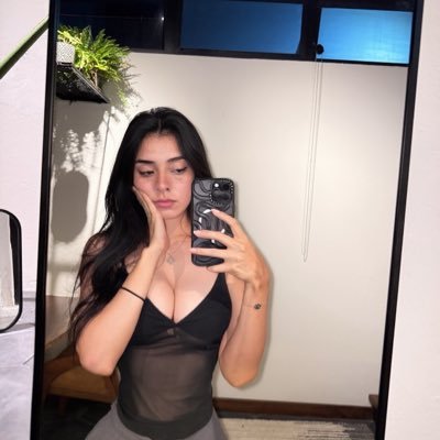 sylunh's profile picture. 𝘐𝘯𝘧𝘭𝘶𝘦𝘯𝘤𝘦𝘳 | 𝘴𝘵𝘳𝘦𝘢𝘮𝘦𝘳 | 𝘤𝘰𝘴𝘱𝘭𝘢𝘺𝘦𝘳 | 𝘨𝘢𝘮𝘦𝘳 ❤︎ 🤍 Twitch Partner: sailunh