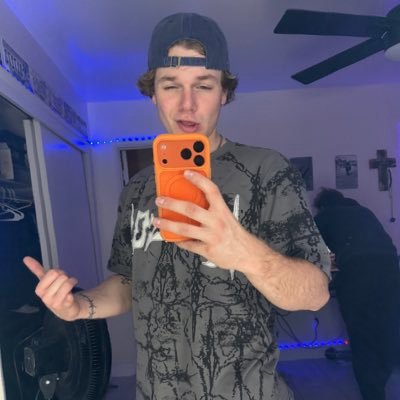 Pinasworld's profile picture. degen / solar sales