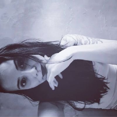 Mdnantonella's profile picture. discutir lo que es injusto                                                               destruir, luego nacer.