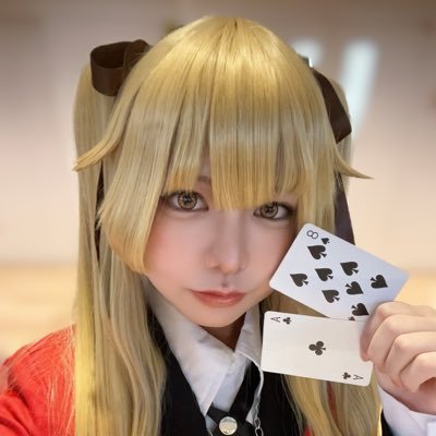 zbun112's profile picture. 18↓ 晴れの日に雨傘さす奴には御用心