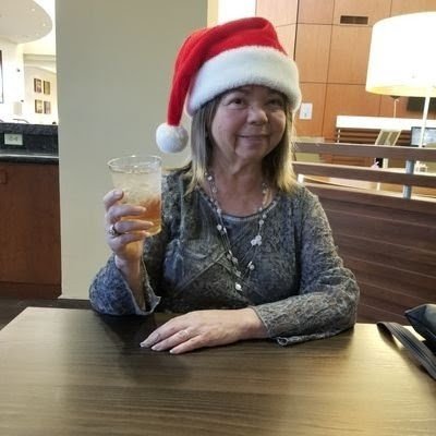 Stephaniesancla's profile picture. Glass artist