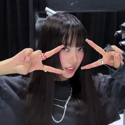 bphouser's profile picture. Humor & K-POP
gIrl group stan

@Corinthians
@BLACKPINK
@373staff
@AURORAmusic