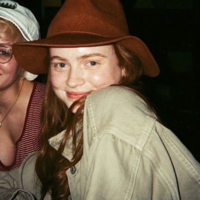 ritaestuds's profile picture. #studytwtbr #booktwt