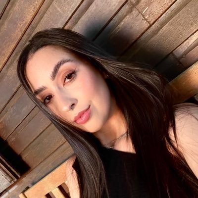 alanapaganella_'s profile picture. ♊︎ || guria do interior com ascendente em fashion blogger || 🇺🇦