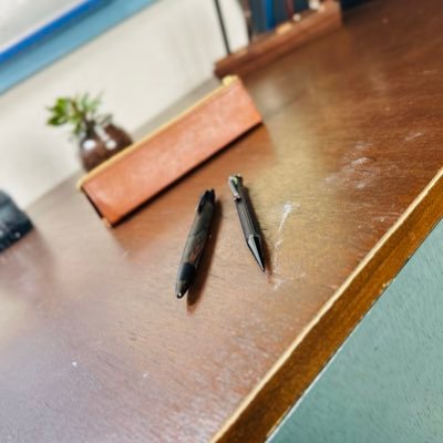 a_yotgo's profile picture. 海外ブランド派のただの文房具好き。ぬ