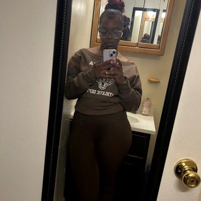 lilyrosebx1's profile picture. Mommy knows you're weak | Gentle femdom when you obey, ruthless when you don't | $30 tribute for my attention, baby