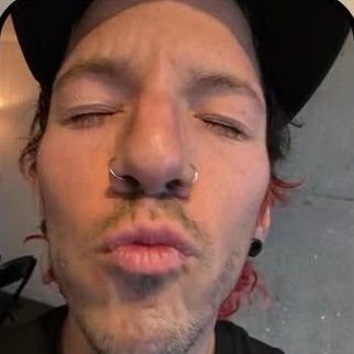 Samdark_101's profile picture. Ψ ||-//
22| who is clancy?            
JOCALS~♡

tomando merca con los neds                     
                                  ☆☆☆
⋆.˚👽💀⊹₊ ⋆