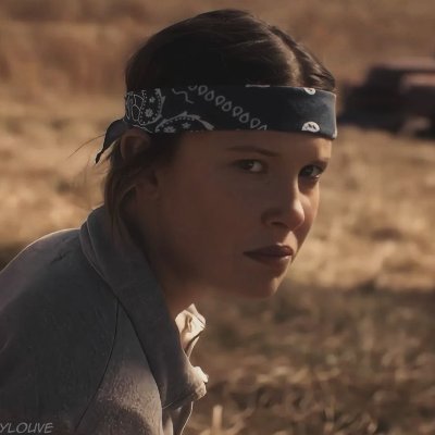 rabbitygirl10's profile picture. 𓂃۶ৎ