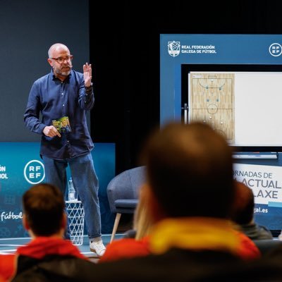 cesarmendez7's profile picture. Periodista | Ahora haciendo cosas en @futgal y @rfef