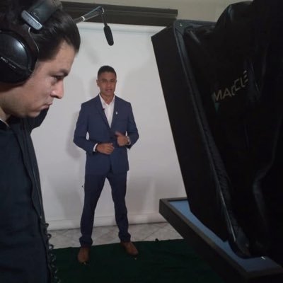 Miguel_mx_'s profile picture. Don’t worry be hippie 🤙🏽