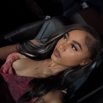 fiyamiya55's profile picture. 