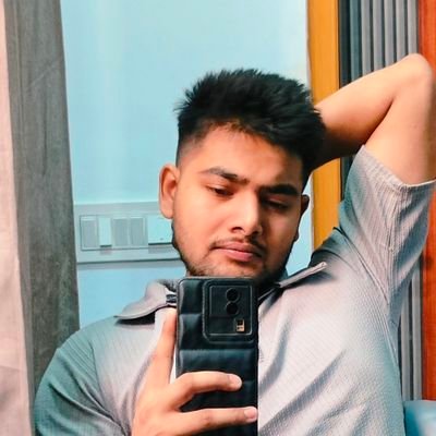 rudresh_pa43305's profile picture. vibe coder at chatgpt 🥲 . app developer