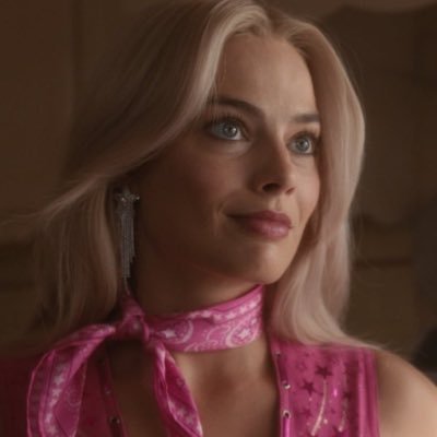 lariswiftx's profile picture. nesse perfil você irá encontrar apenas taylor swift e larissa manoela ;)