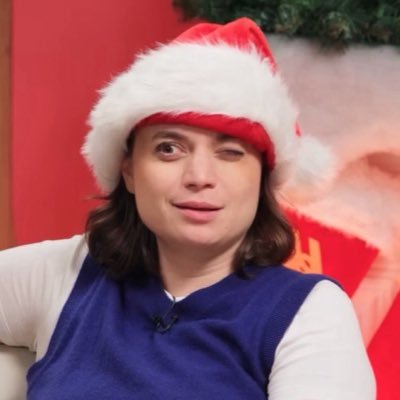 filmingamanduh's profile picture. merry christmas its me billie eilish | 🟣🆓🇵🇸🇸🇩🇺🇦| 20. lesbian, smoshtwt, Gaymer, music luvr, overall nerd. BAE @DrMarvelfandom 🩵 // priv @stuckonsmosh