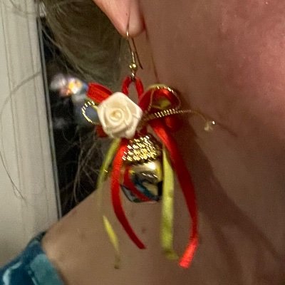 MaryandBessie's profile picture. Born & Raised in Pittsburgh, Alaska is Home now, USAF Veteran AFSC Weather,  Rugby Fan,  Politics: Independent,  Si Vis Pacem Para Bellum