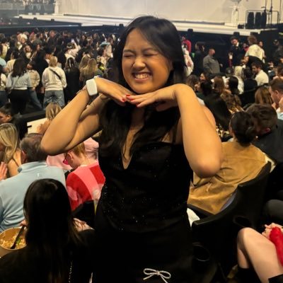FizzyIce5's profile picture. She/They | 22 | https://t.co/FBnwSagxeu | Content Manager | Business Email: FizzyIce5@gmail.com | @glxyyy_ 💙