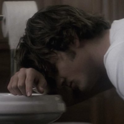 crowleyfucker's profile picture. dm me for permission to speak on crowley macleod.