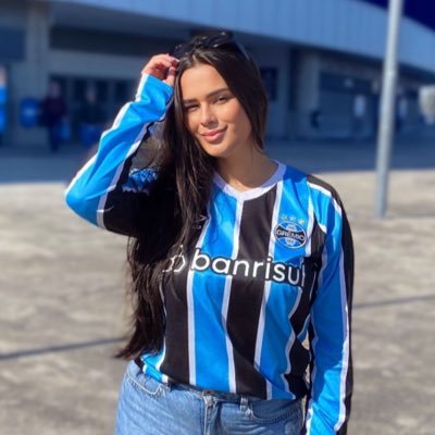 tayoliveirar's profile picture. 📘@tainaods