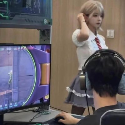 Python135710's profile picture. 