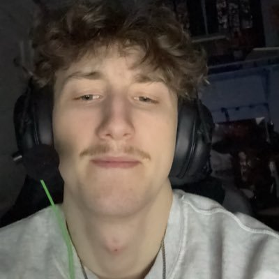 The_Shewy's profile picture. Political Account || Life is Perspective