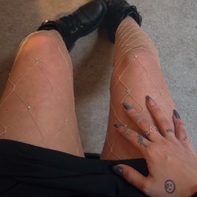 xxbunnyxxo's profile picture. 28• bi• she/her•