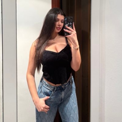 una_embajadoraD's profile picture. SML💙