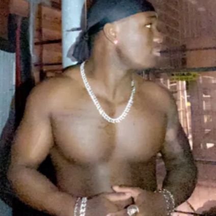 Wesleysongz93's profile picture. 📤 : 🇭🇹WesleyKiboko@gmail.com DM : COACH SPORTIF 1.82CM 95kg 🥃🏋🏾‍♂️👀 ...26ANS !!  SNAP 6.5K- 👻Wesssley.k9393 !! 🗣️ 00 TWITTER15K! 👄🏴‍☠️ Tiktok 12K!!💍