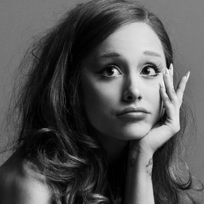 waitfrurluv's profile picture. i don't like how you paint me, yet i'm still here hanging