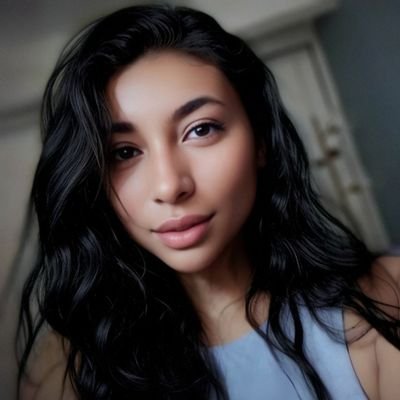 Lauraqc88's profile picture. NO DM.
