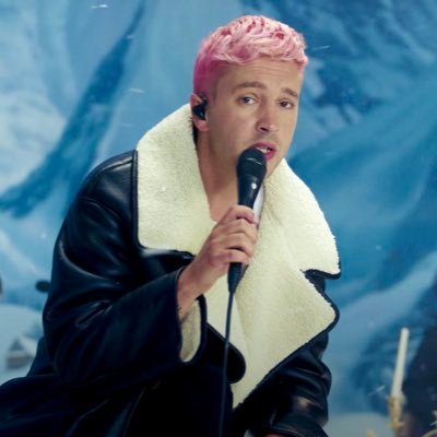 tylaner's profile picture. 22 ✨ she/they 🪐 + 🌙 what if the real blurryface was the friends we made along the way 🌟#STORMPARDEFENSESQUAD ☀️@tylaner_priv