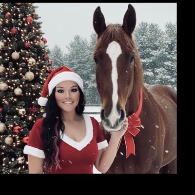 BrittneeAbney's profile picture. #HereWeGo