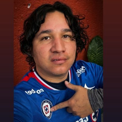 Terry1921's profile picture. 🧑🏻‍💻Stuff:{“Father”,”Mobile developer”, “Writer”, “Music”, “Loros FC”} https://t.co/IYVIkbB6zB