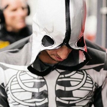 redecorators's profile picture. + stay your pretty eyes on course - x••••